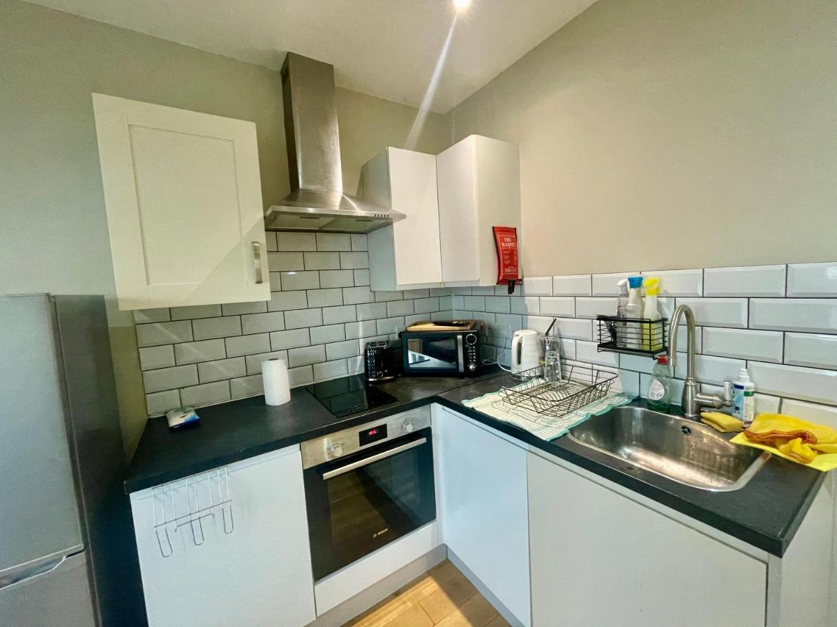 Cosy 1 Bedroom Flat! Londra Dış mekan fotoğraf